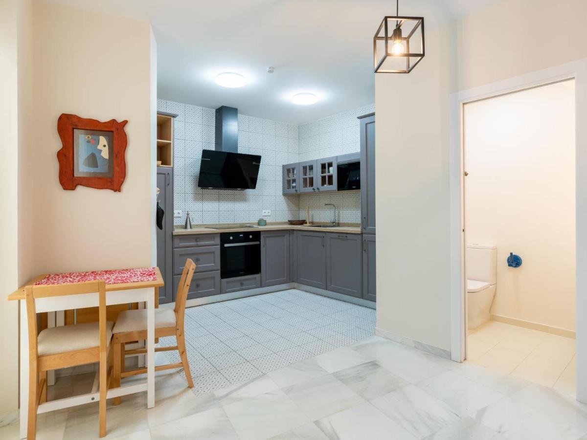 Holi-Rent Penthouse Penuelas セビリア エクステリア 写真
