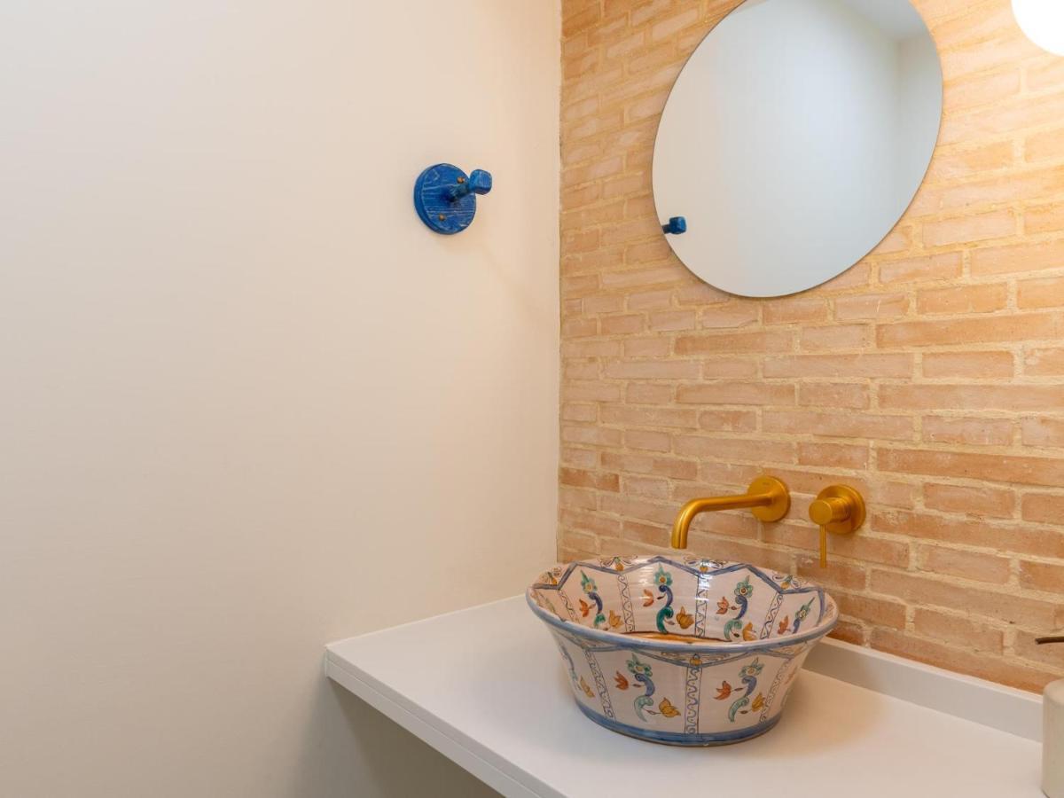 Holi-Rent Penthouse Penuelas セビリア エクステリア 写真