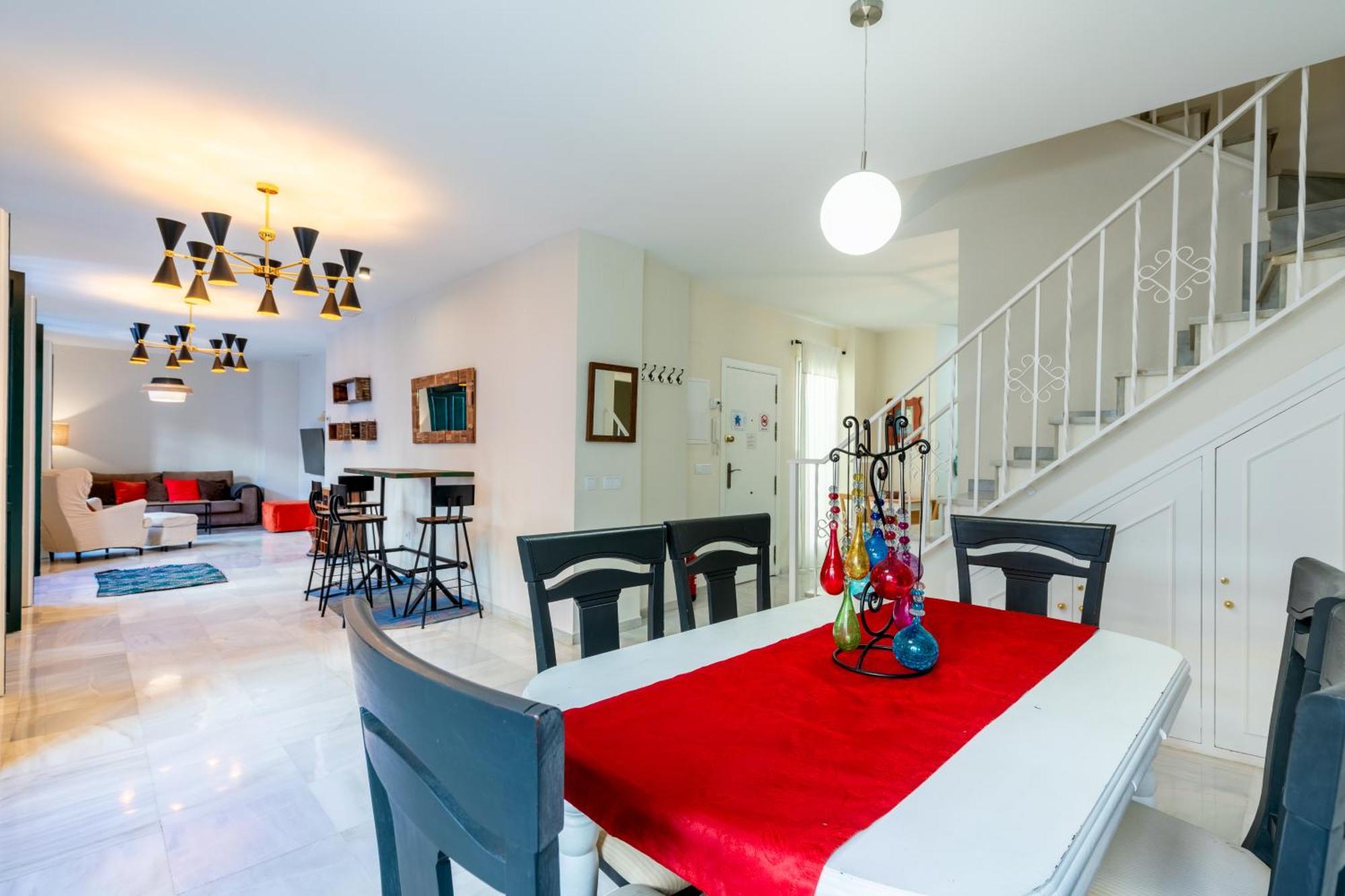 Holi-Rent Penthouse Penuelas セビリア エクステリア 写真